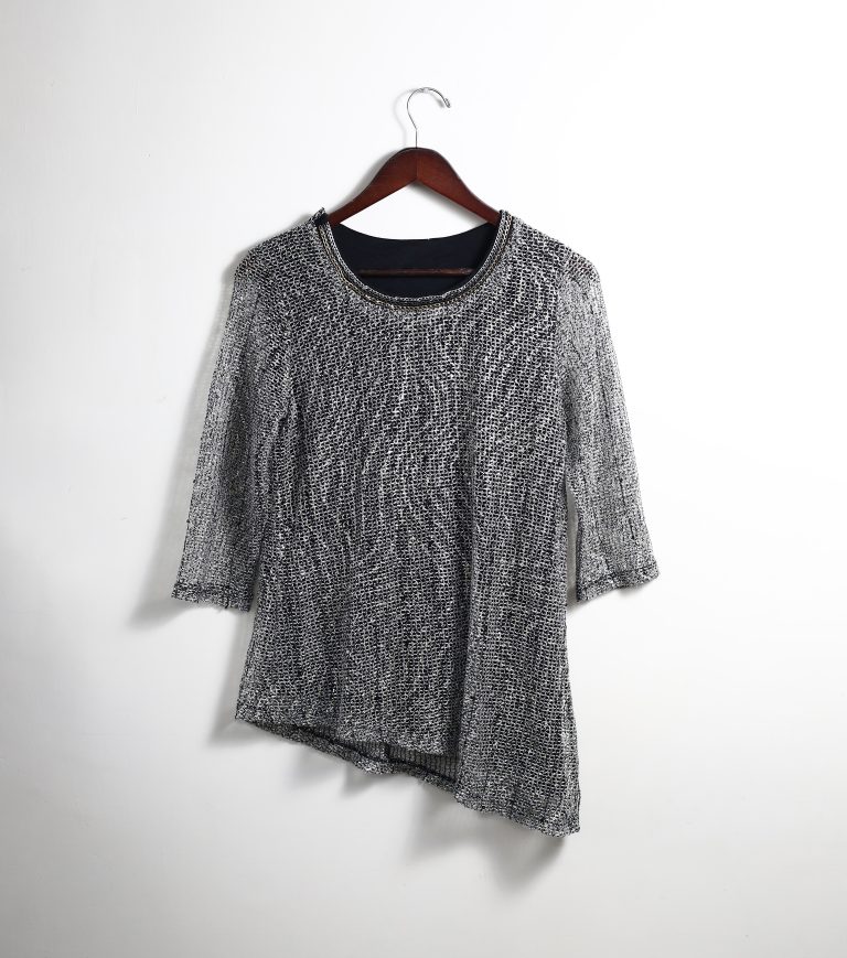 Graphic t-shirt Trendy Design Mockup